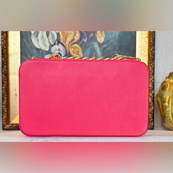 Valentino Garavani Pink Zipped Rectangular Hard-Case - Picture 3 of 8